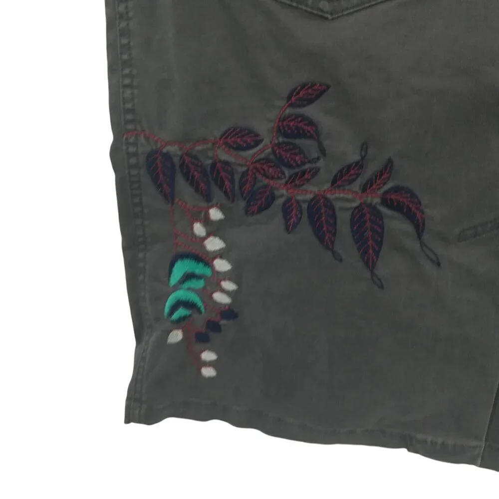 Oilily Gray Embroidered Knee Length Boho Skirt Size 38 US 8 Floral Stretch Chino